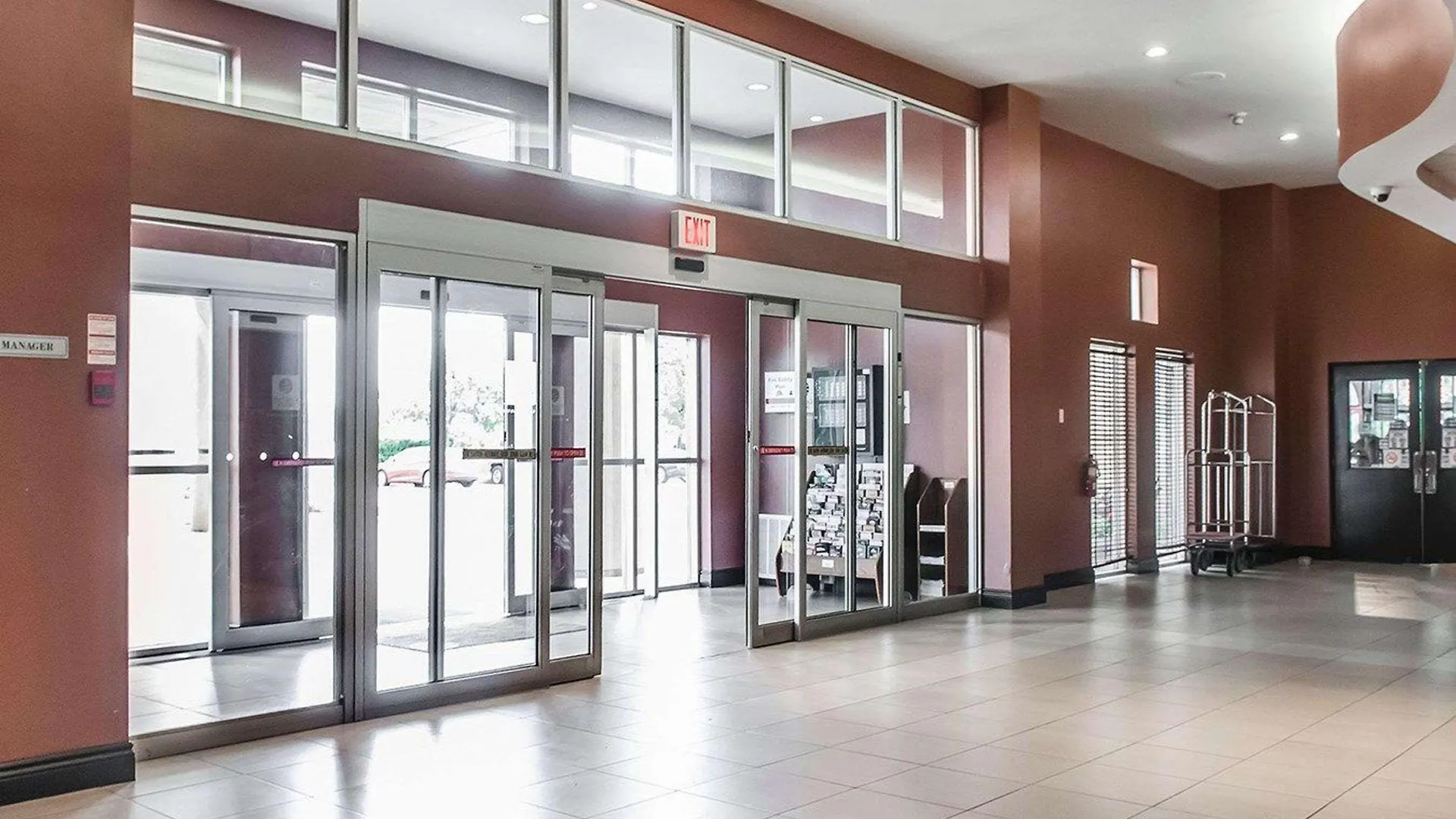 Comfort Hotel Airport North Toronto