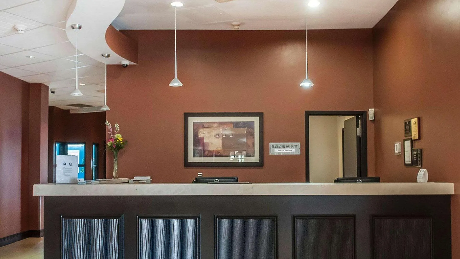 Comfort Hotel Airport North Toronto