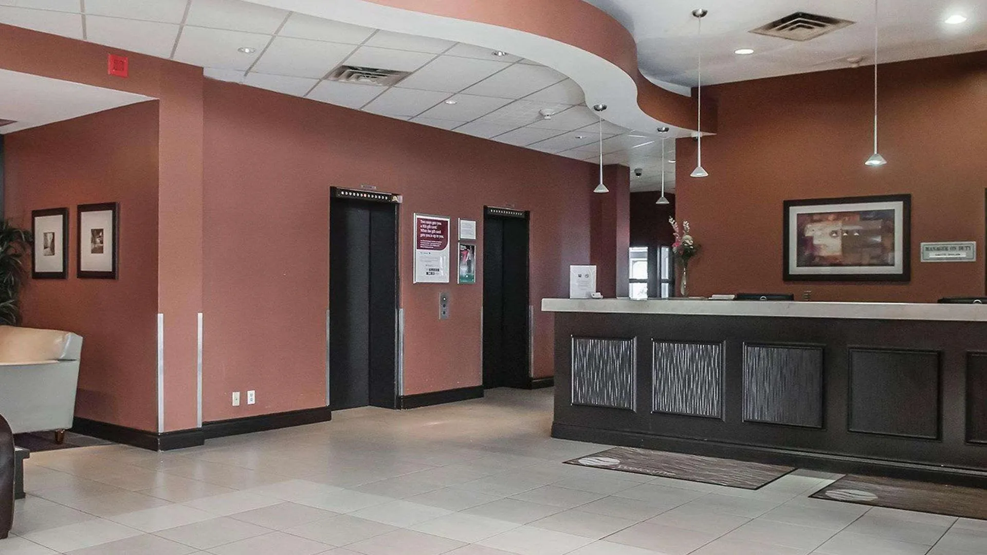 Comfort Hotel Airport North Toronto