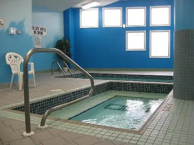 Comfort Hotel Airport North Toronto 3*,