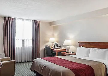 ***  Comfort Hotel Airport North Toronto Canada