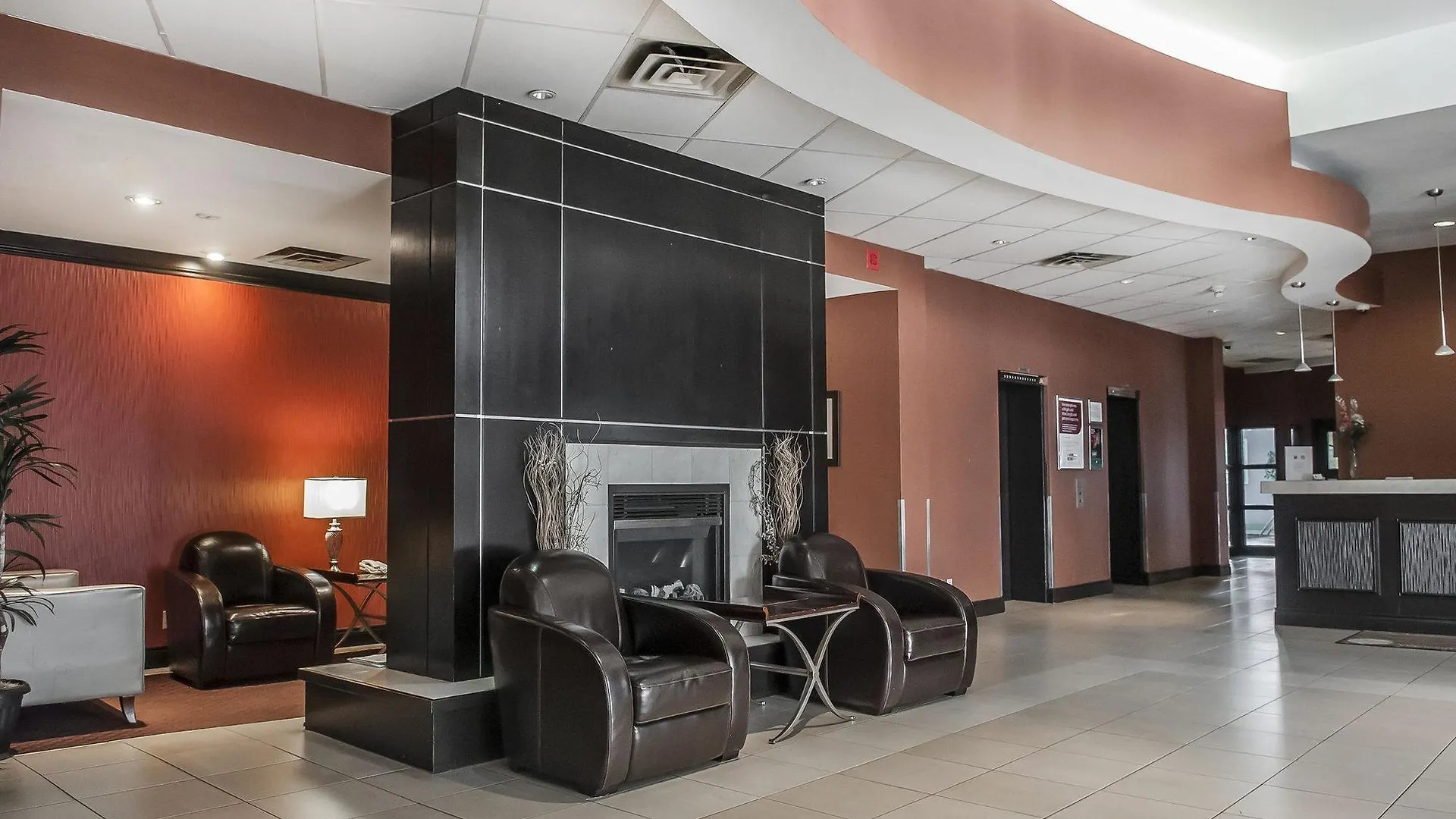 Comfort Hotel Airport North Toronto
