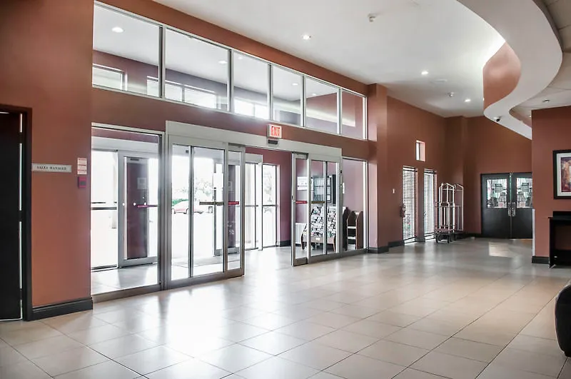 Comfort Hotel Airport North Toronto 3*,  Canada