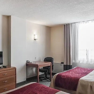 Comfort Hotel Airport North Toronto