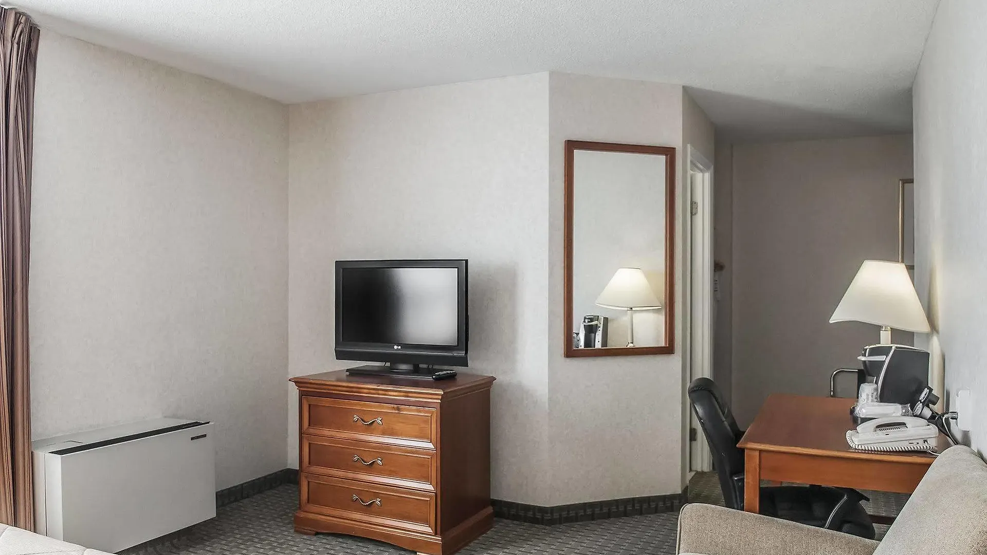 Comfort Hotel Airport North Toronto