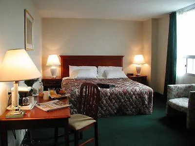 Comfort Hotel Airport North Toronto